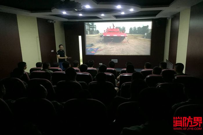 东营广饶消防大队开展特种器材装备的学习