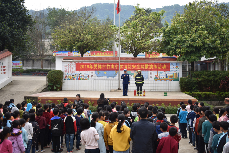 崇左凭祥市有了“小小宣传大使”