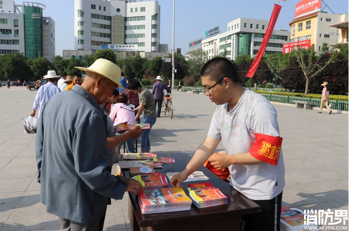 秦安消防积极开展消防宣传活动助力夏季防火工作