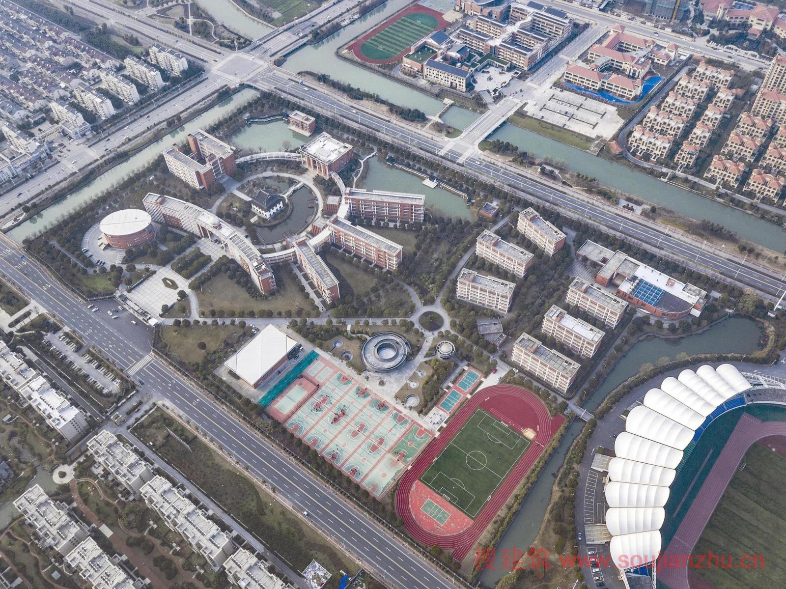 001_学校整体鸟瞰_aerial_view_of_school.jpg