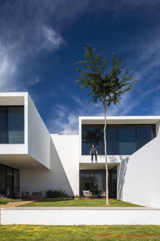 巴西·庭院别墅---BLOCO Arquitetos