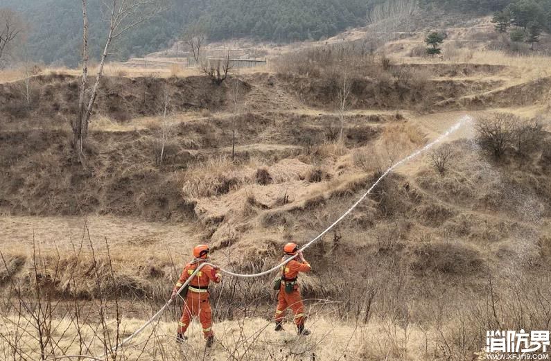 森林消防局机动支队全面打响山西沁源县官滩乡保卫战