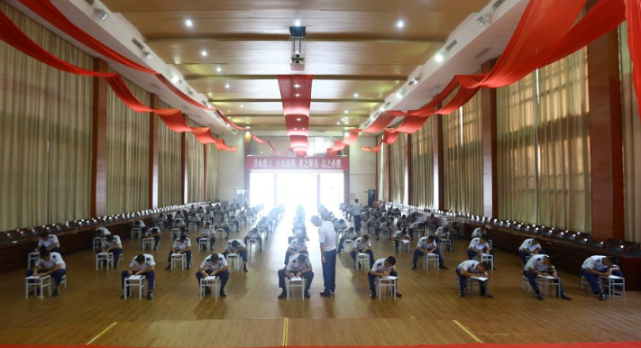 三个紧密结合助力主题教育走心走实